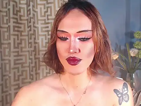 AleinaCroft online show from 04/24/26, 12:18