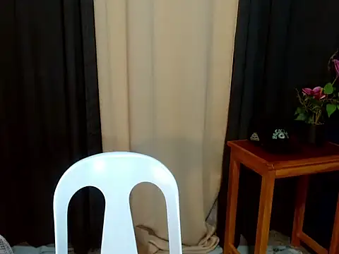 laura leeforever online show from 06/09/26, 03:18