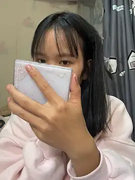 Snapshot of Daisy018 chatting on 09/09/25, 03:17 Daisy018 online show from 09/09/25, 03:17