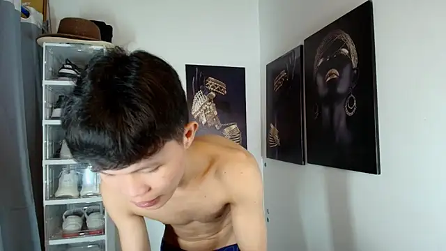 crazyasiantwink online show from 11/19/25, 05:02