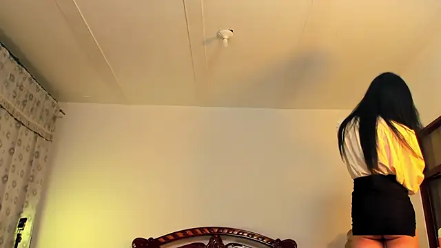 nonbinaryangel online show from 03/19/26, 12:47