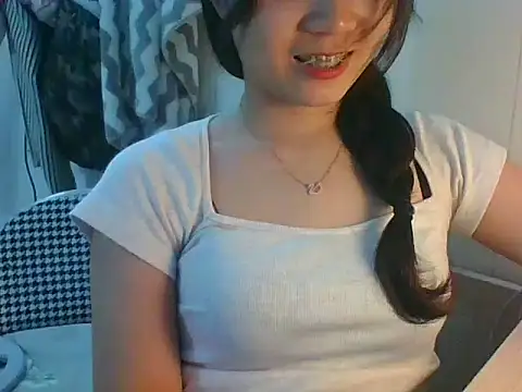 Linzly online show from 09/10/25, 03:06