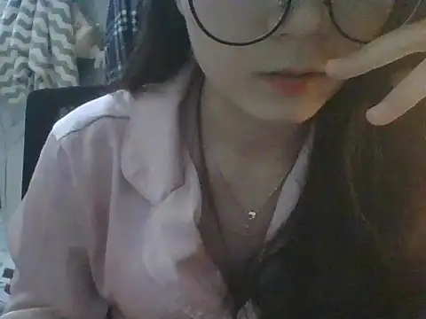 Linzly online show from 10/23/25, 05:12