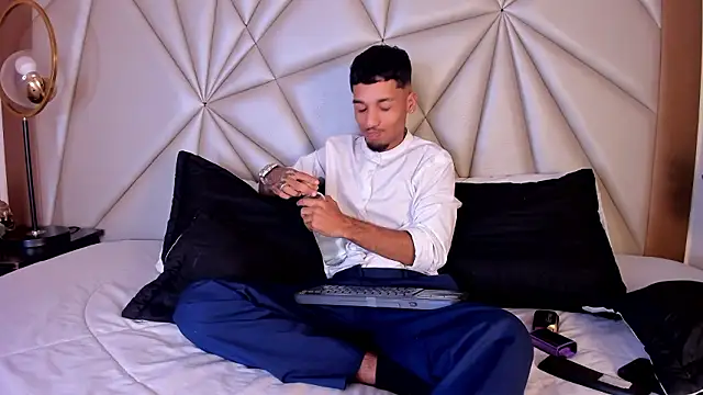 Thiagoferreti online show from 02/19/26, 03:35