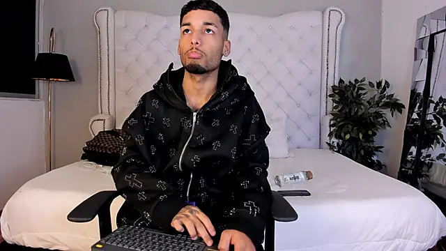 Thiagoferreti online show from 02/23/26, 03:37