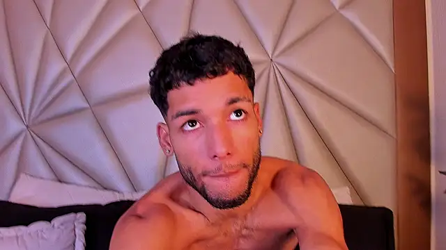 Thiagoferreti online show from 03/28/26, 12:38