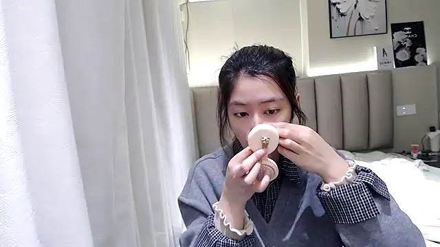 Mimi-cnbaby online show from 11/22/25, 05:06