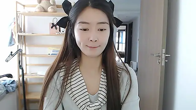 Snapshot of Mimi-cnbaby chatting on 04/04/26, 06:44 Mimi-cnbaby online show from 04/04/26, 06:44