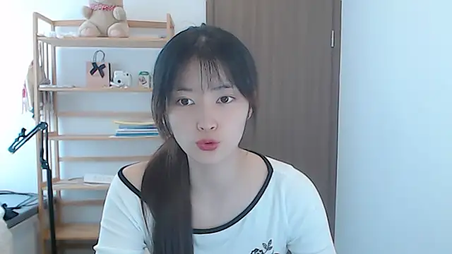 Snapshot of Mimi-cnbaby chatting on 04/12/26, 04:17 Mimi-cnbaby online show from 04/12/26, 04:17