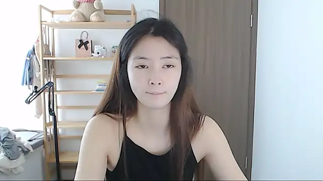 Snapshot of Mimi-cnbaby chatting on 04/18/26, 05:00 Mimi-cnbaby online show from 04/18/26, 05:00