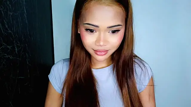 Snapshot of ur_holly_lexie chatting on 11/06/25, 02:29 ur holly lexie online show from 11/06/25, 02:29