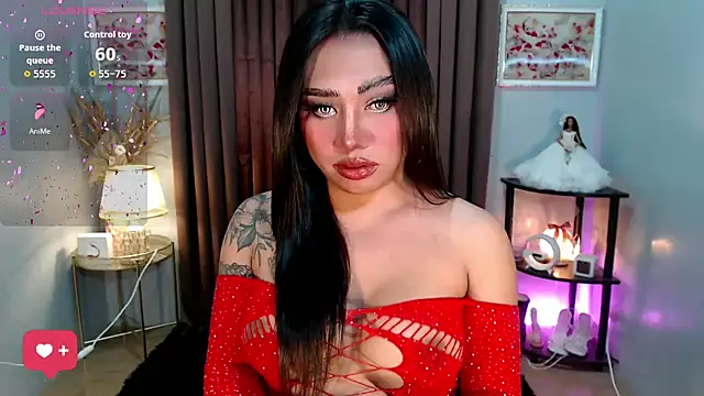 Snapshot of VillarealCasey chatting on 09/23/25, 01:14 VillarealCasey online show from 09/23/25, 01:14