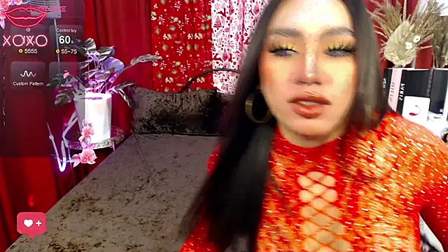 Snapshot of VillarealCasey chatting on 12/15/25, 02:54 VillarealCasey online show from 12/15/25, 02:54