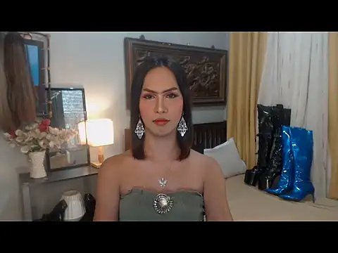 Nathalieheartt online show from 11/25/25, 03:50