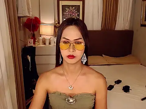 Nathalieheartt online show from 02/27/26, 01:44