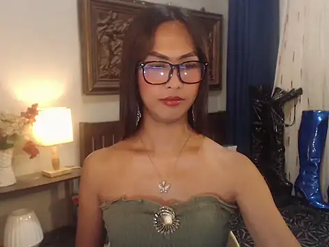 Nathalieheartt online show from 07/06/26, 03:03