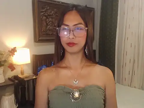 Nathalieheartt online show from 07/13/26, 01:47