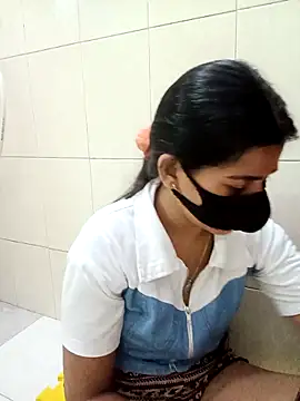 Hot Jaanvi  online show from 10/05/25, 04:05