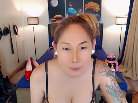 Allysonevanns online show from 01/12/26, 01:00