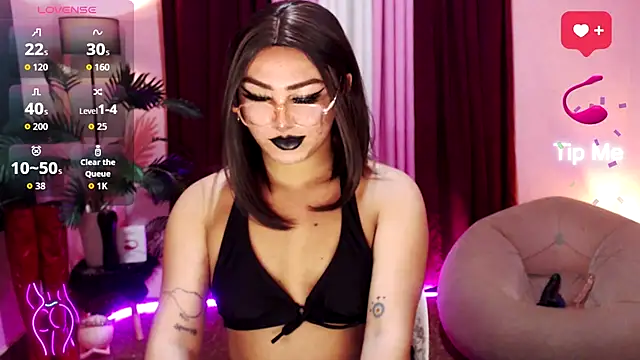 Snapshot of Unique_Maya chatting on 09/15/25, 06:57 Unique Maya online show from 09/15/25, 06:57