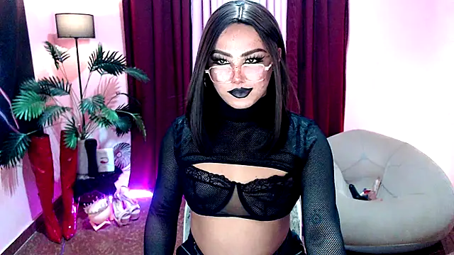 Snapshot of Unique_Maya chatting on 09/18/25, 06:48 Unique Maya online show from 09/18/25, 06:48