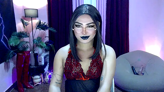 Snapshot of Unique_Maya chatting on 09/25/25, 03:16 Unique Maya online show from 09/25/25, 03:16