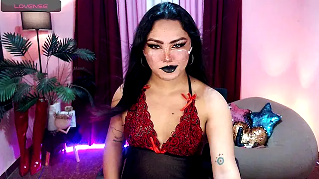 Snapshot of Unique_Maya chatting on 10/18/25, 08:26 Unique Maya online show from 10/18/25, 08:26