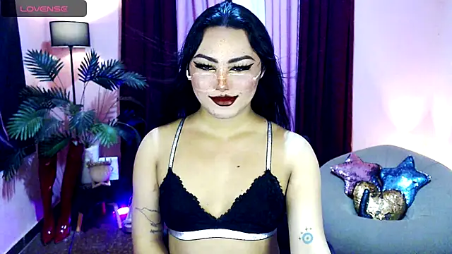 Snapshot of Unique_Maya chatting on 10/20/25, 07:53 Unique Maya online show from 10/20/25, 07:53