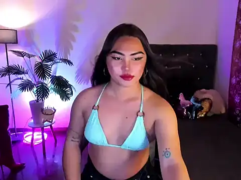 Unique Maya online show from 04/12/26, 08:52