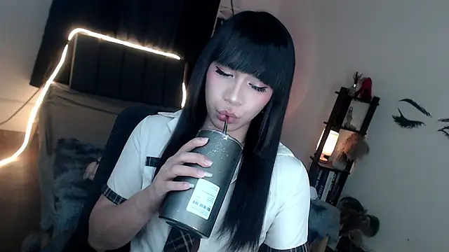 Veniceseduction online show from 04/15/26, 12:56