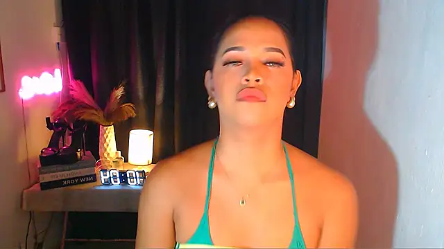 Snapshot of Lorainnelustts chatting on 12/04/25, 02:04 Lorainnelustts online show from 12/04/25, 02:04