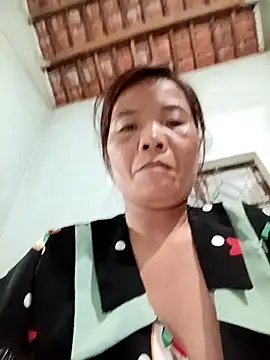 Snapshot of Harmony92 chatting on 10/02/25, 12:23 Harmony92 online show from 10/02/25, 12:23