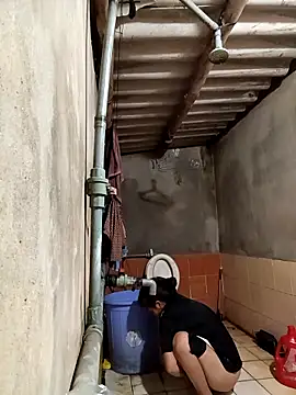 Snapshot of Harmony92 chatting on 10/12/25, 12:15 Harmony92 online show from 10/12/25, 12:15