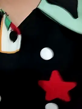 Snapshot of Harmony92 chatting on 11/12/25, 10:41 Harmony92 online show from 11/12/25, 10:41