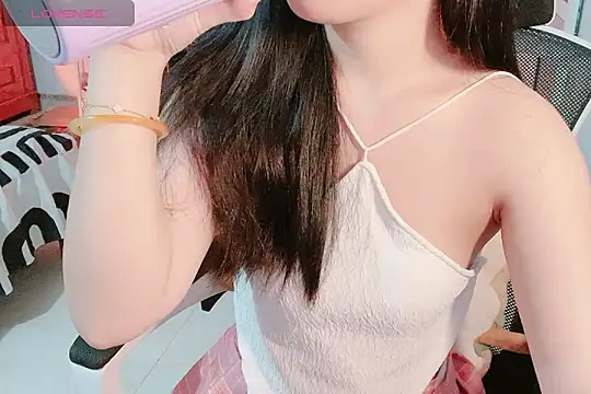    Daisy    online show from 10/12/25, 02:43