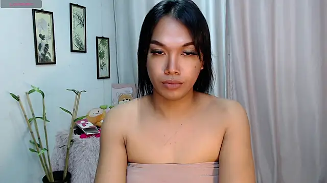 Snapshot of Herbielustts chatting on 12/03/25, 06:39 Herbielustts online show from 12/03/25, 06:39