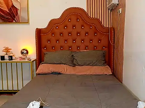 ur little secret online show from 01/08/26, 05:21