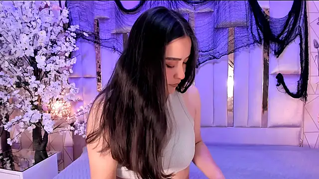 HannaCollins  online show from 11/20/25, 12:49