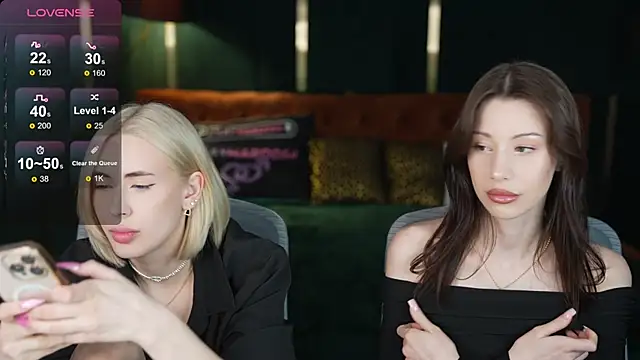 Selena Glow online show from 02/26/26, 07:13