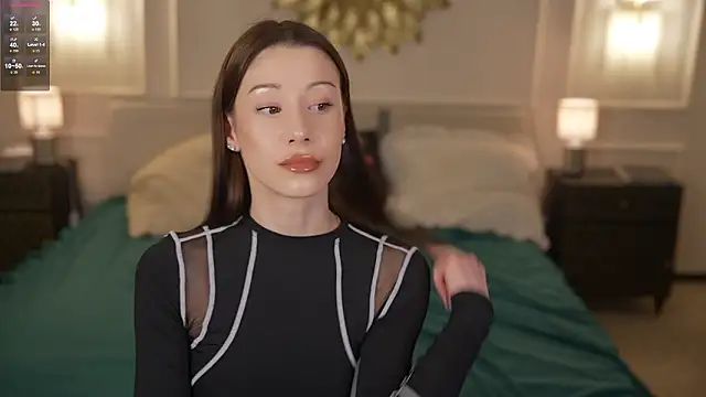 Selena Glow online show from 03/06/26, 07:21