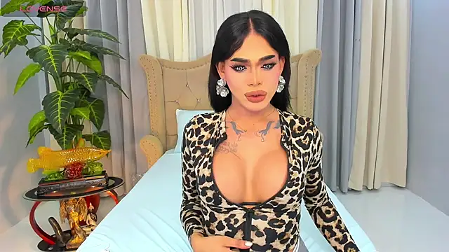 MochaliciousTransOnTop online show from 03/31/26, 04:51