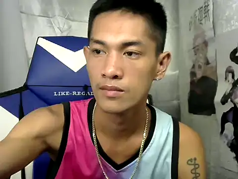 riks tyler online show from 09/15/25, 01:44