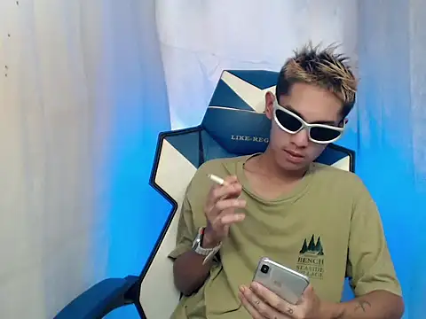 riks tyler online show from 12/20/25, 01:56