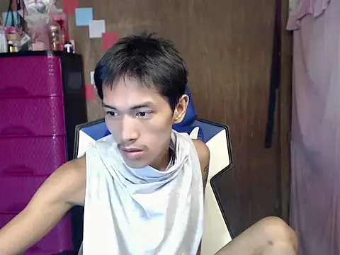 Snapshot of riks_tyler chatting on 07/21/26, 05:04 riks tyler online show from 07/21/26, 05:04