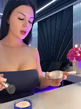 KenyaCruz online show from 10/21/25, 05:13