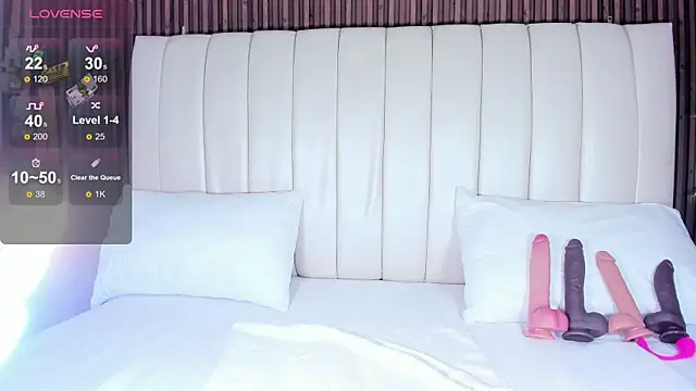 SandraMilerr online show from 12/16/25, 04:17