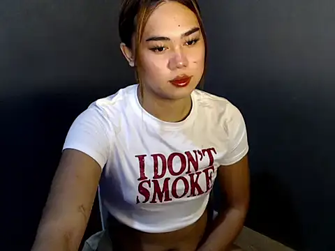 Snapshot of tiaraunniesparks chatting on 07/01/26, 01:40 tiaraunniesparks online show from 07/01/26, 01:40