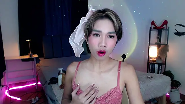 Lavictoriathegreat online show from 11/28/25, 08:11