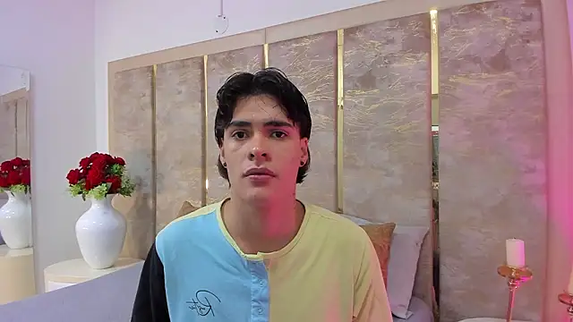 Snapshot of BenitoSaenz chatting on 01/15/26, 07:39 BenitoSaenz online show from 01/15/26, 07:39