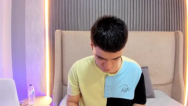 Snapshot of BenitoSaenz chatting on 02/19/26, 01:07 BenitoSaenz online show from 02/19/26, 01:07